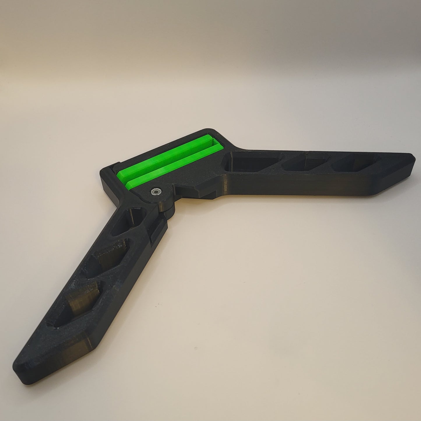 CUSTOMIZED Bow Stand, Limb Attached